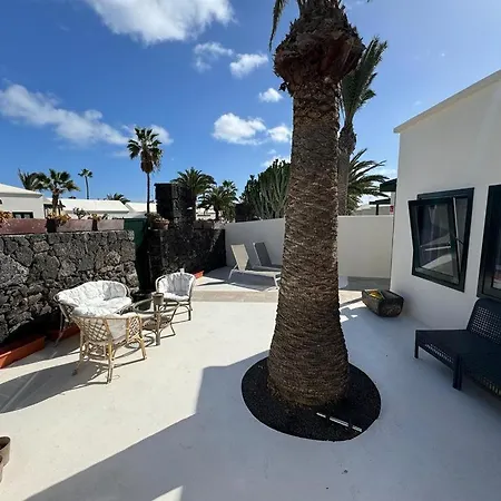Luxury Playa Roca Tatil Evi Costa Teguise